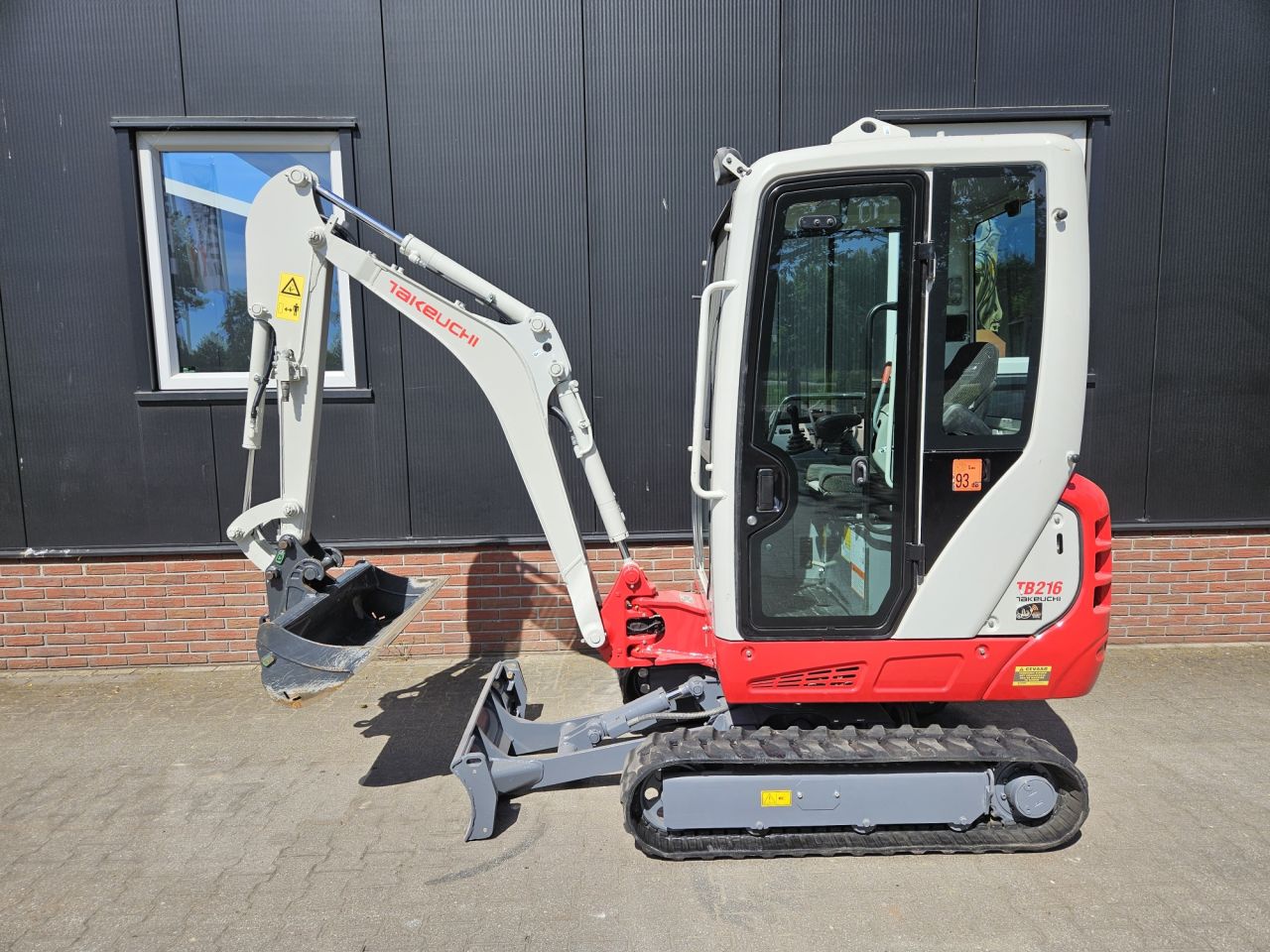 Takeuchi TB216