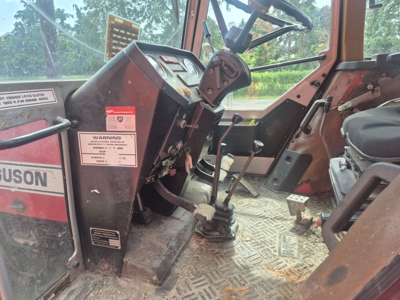 Massey Ferguson 675