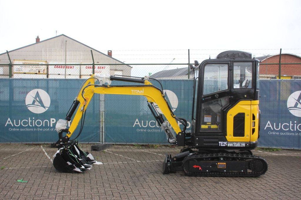 Titan TE25 Diesel Mini Excavator 18.2kW 2025 New
