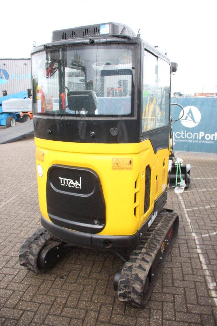 Titan TE25 Diesel Mini Excavator 18.2kW 2025 New