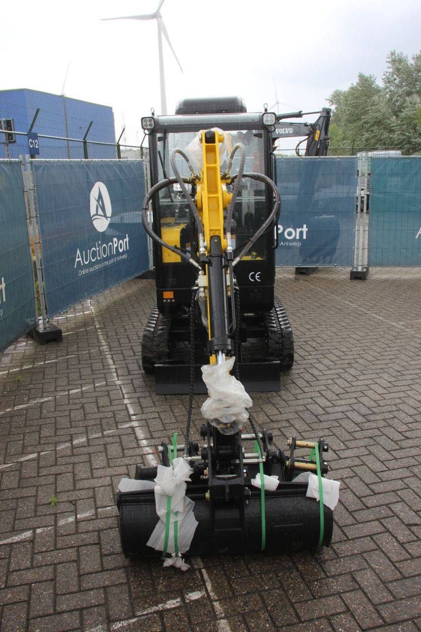 Titan TE25 Diesel Mini Excavator 18.2kW 2025 New
