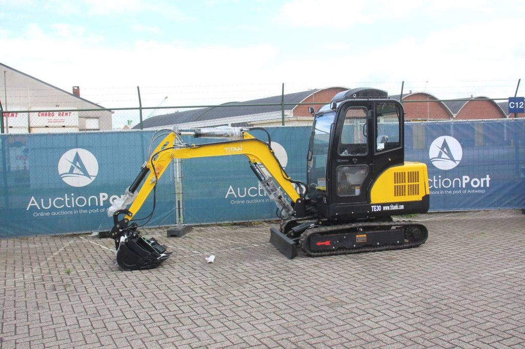 Titan TE30 Diesel-Minibagger 18,2 kW 2025 Neu