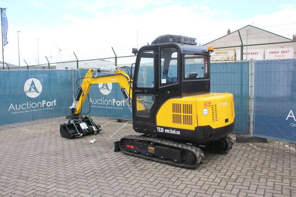 Titan TE30 Diesel-Minibagger 18,2 kW 2025 Neu