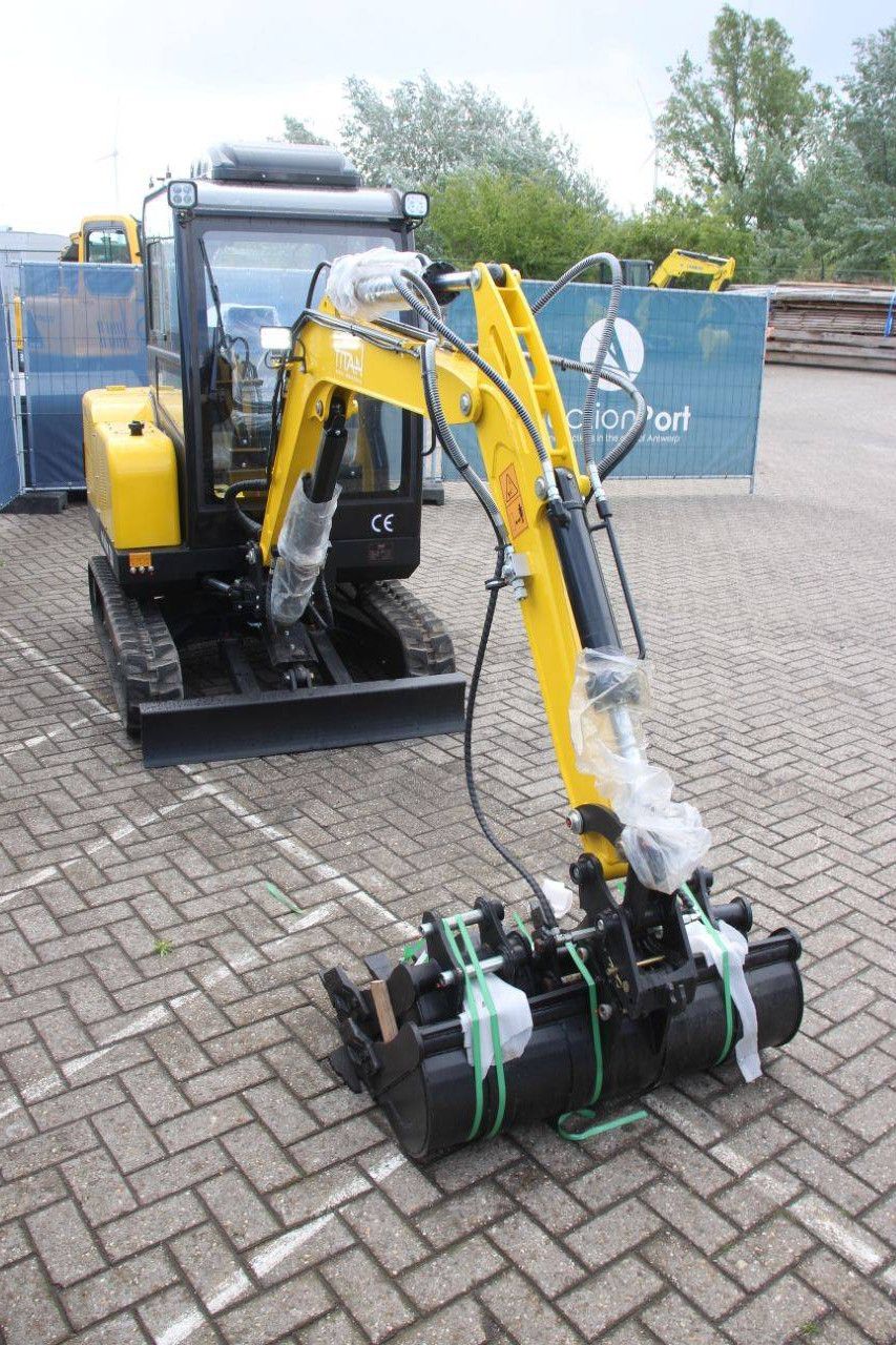Titan TE30 Diesel-Minibagger 18,2 kW 2025 Neu