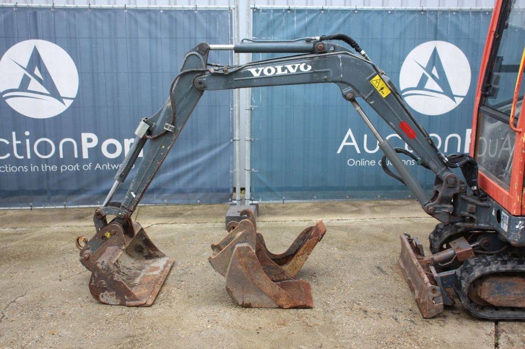 Minibagger Volvo EC15B XTV Diesel 11kW 2006