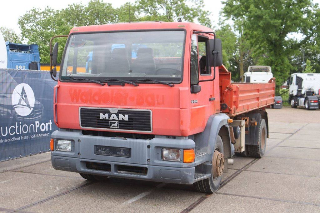 MAN 15-264 Diesel-Kipper, 116 PS, Baujahr 1999