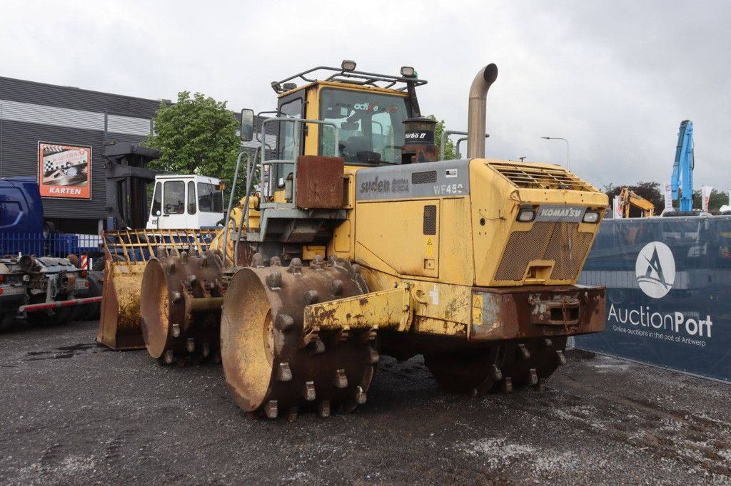 Komatsu WF450-3D Diesel Wheel Loader 194kW 2003