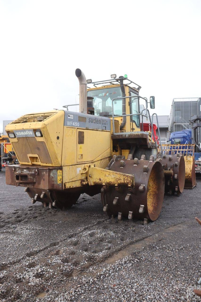 Komatsu WF450-3D Diesel Wheel Loader 194kW 2003