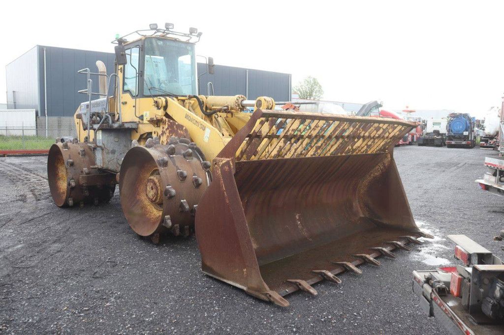 Komatsu WF450-3D Diesel Wheel Loader 194kW 2003