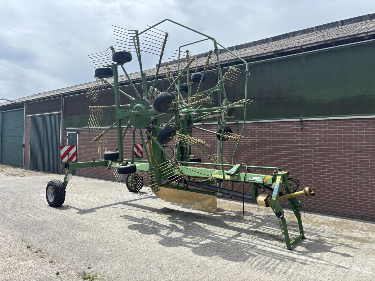 Krone swadro 900 middenafleg hark