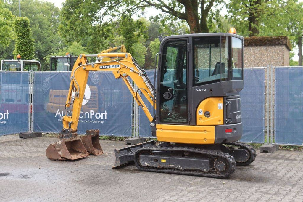 Mini excavator Kato 27-V4 Diesel 13.6kW