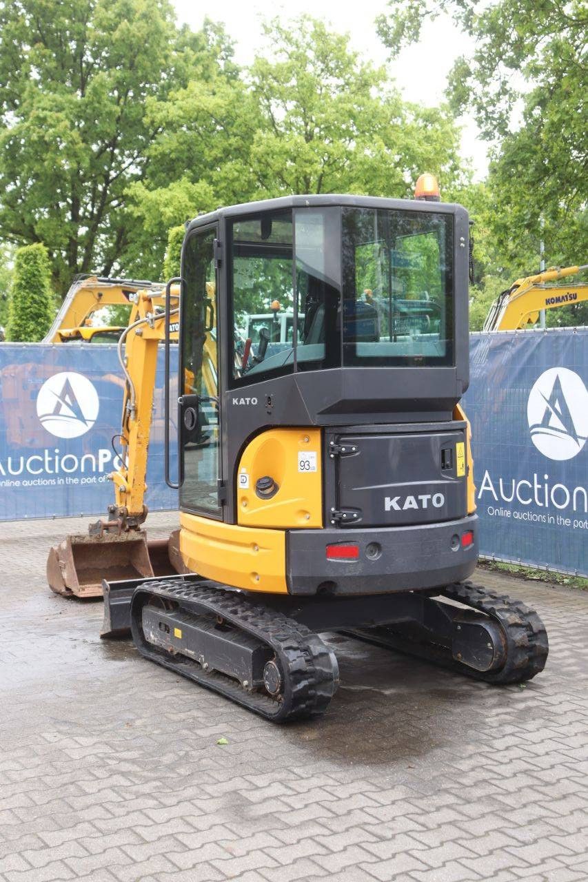 Mini excavator Kato 27-V4 Diesel 13.6kW