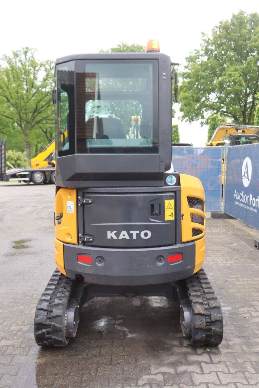 Mini excavator Kato 27-V4 Diesel 13.6kW