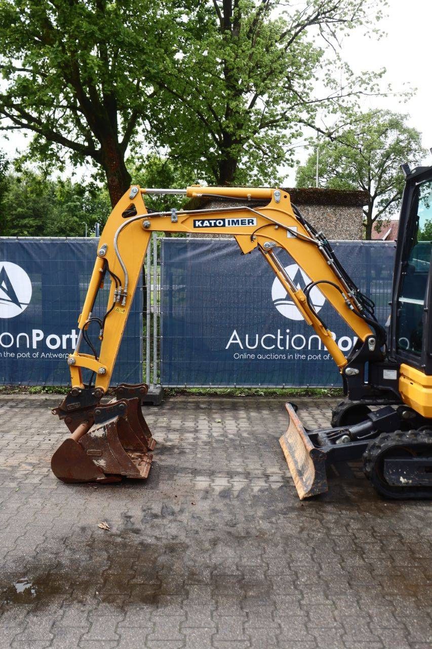 Mini excavator Kato 27-V4 Diesel 13.6kW