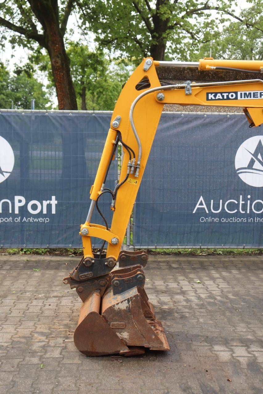 Mini excavator Kato 27-V4 Diesel 13.6kW