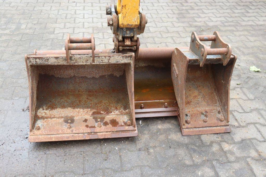 Mini excavator Kato 27-V4 Diesel 13.6kW