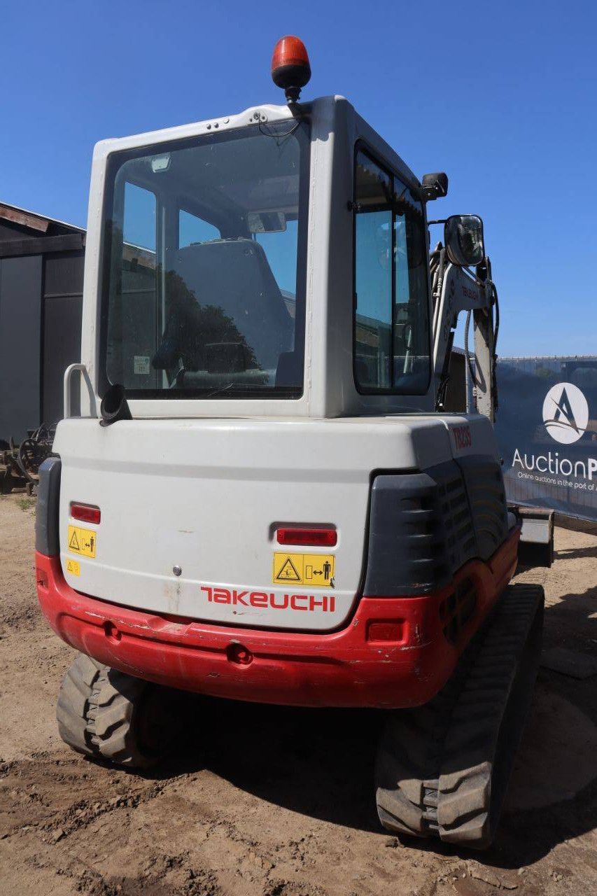 Crawler excavator Takeuchi TB235 Diesel 22kW 2014