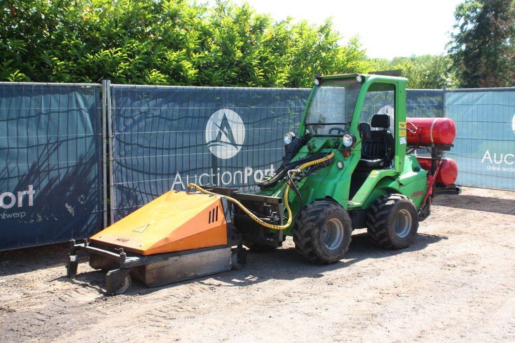 Avant M635 Diesel Articulated Loader 2010 with Attachment