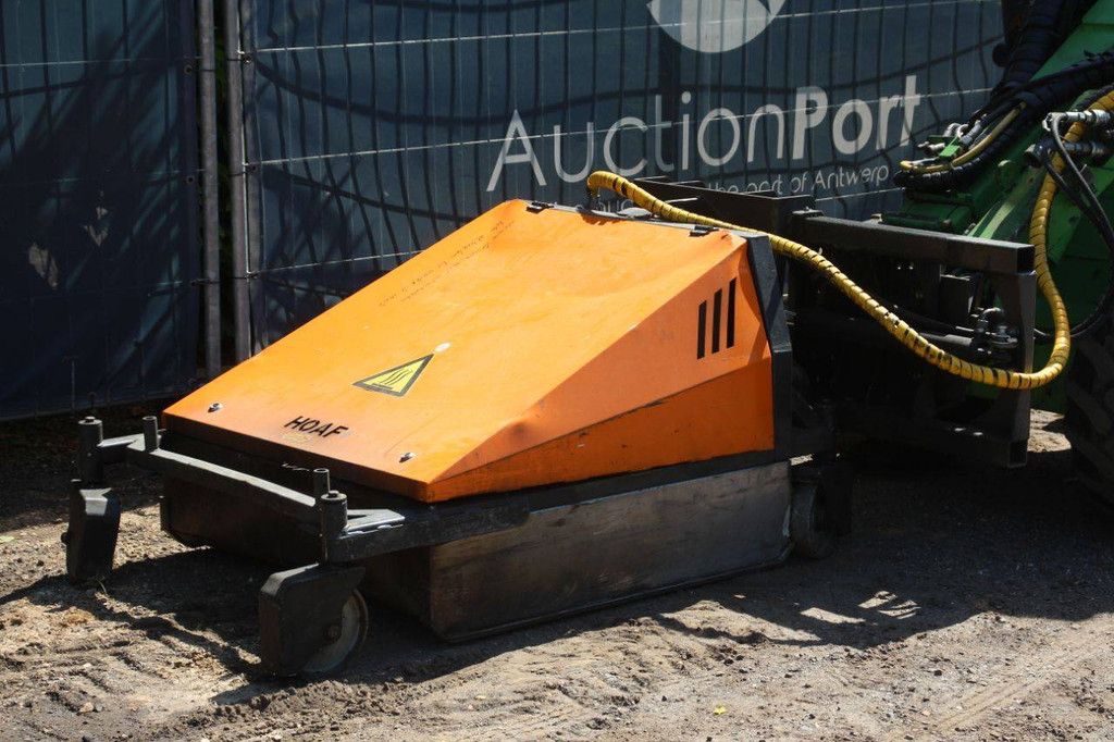 Avant M635 Diesel Articulated Loader 2010 with Attachment