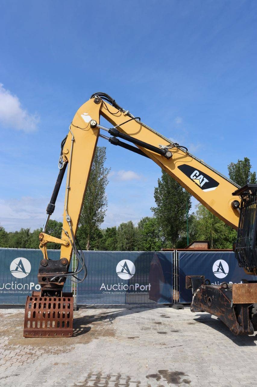 Crawler excavator Caterpillar M318D Diesel 129kW 2010