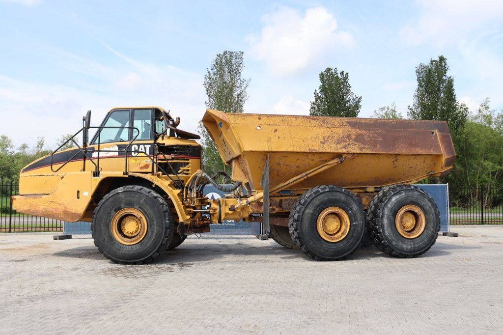 Muldenkipper Caterpillar 740 Diesel 33t