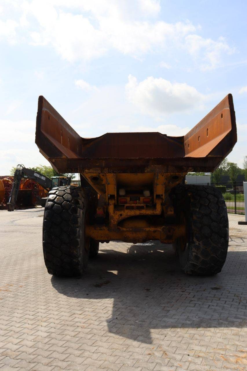 Muldenkipper Caterpillar 740 Diesel 33t