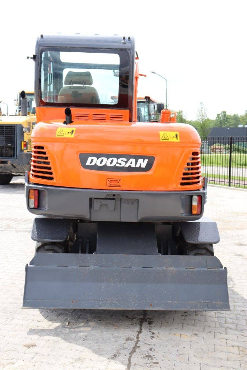 Doosan DX60WN Diesel-Mobilbagger 39 kW 2020
