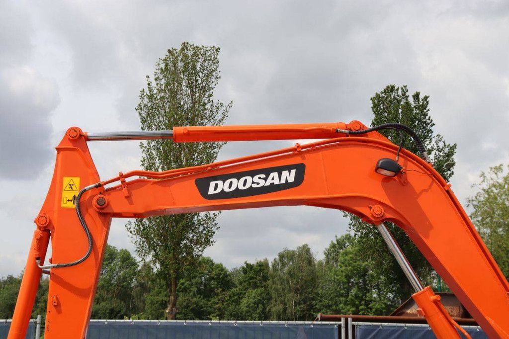 Doosan DX60WN Diesel-Mobilbagger 39 kW 2020