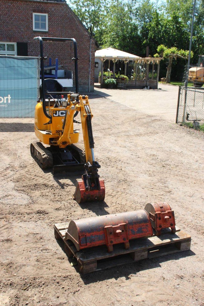 Minibagger JCB 8008 CT Diesel 2022