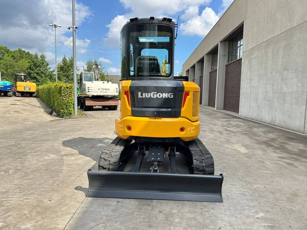Midi excavator LiuGong 9035 FZTS Diesel 2026