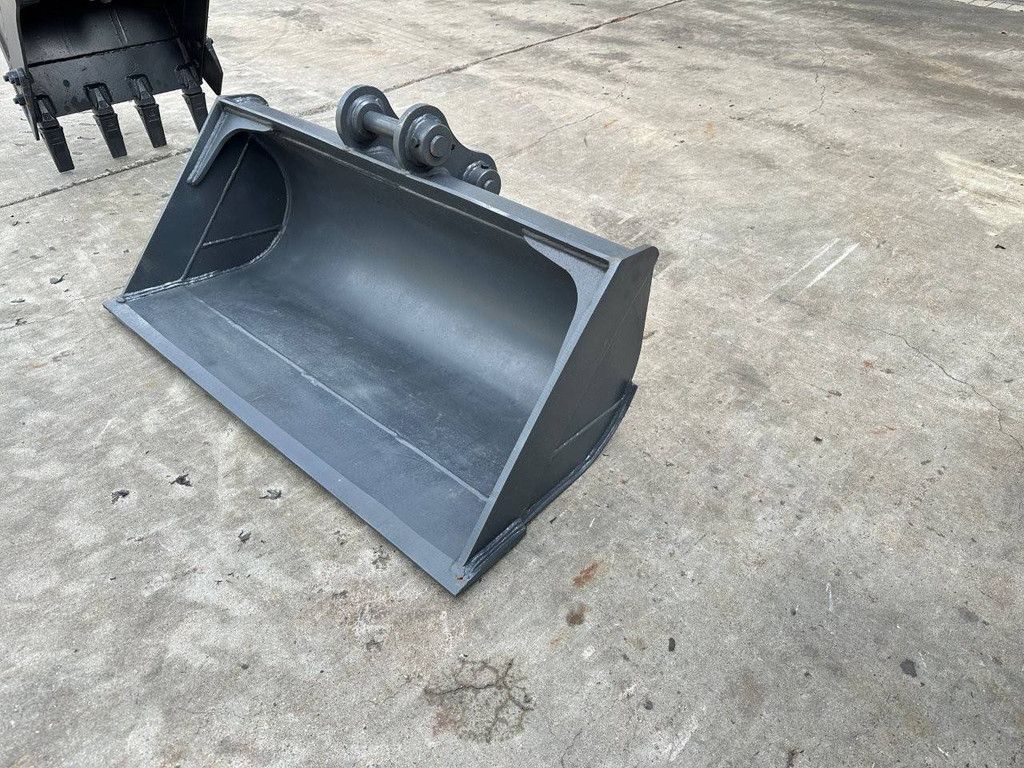 Midi excavator LiuGong 9035 FZTS Diesel 2026