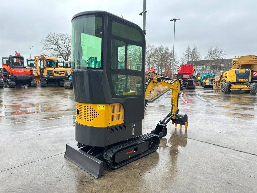 Starvox SV-ME15 Minibagger Benzin 2025