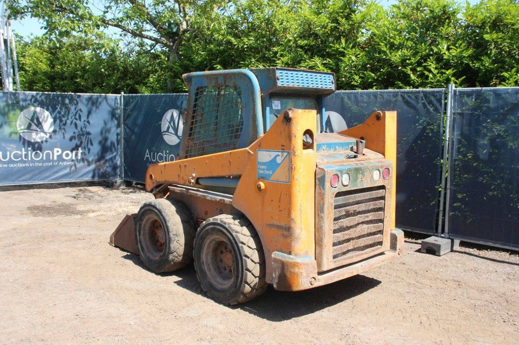 Schranklader Gehl R190 Diesel