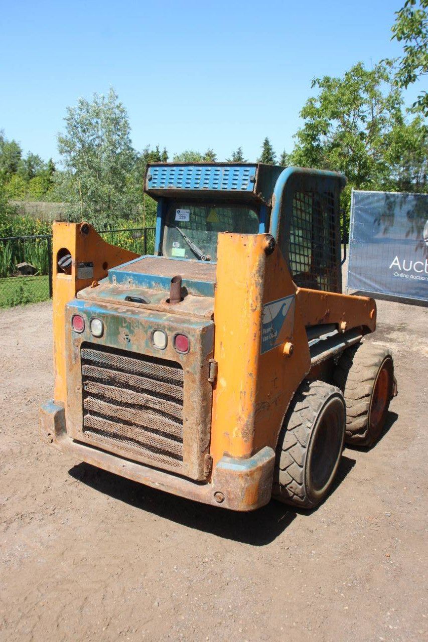 Schranklader Gehl R190 Diesel