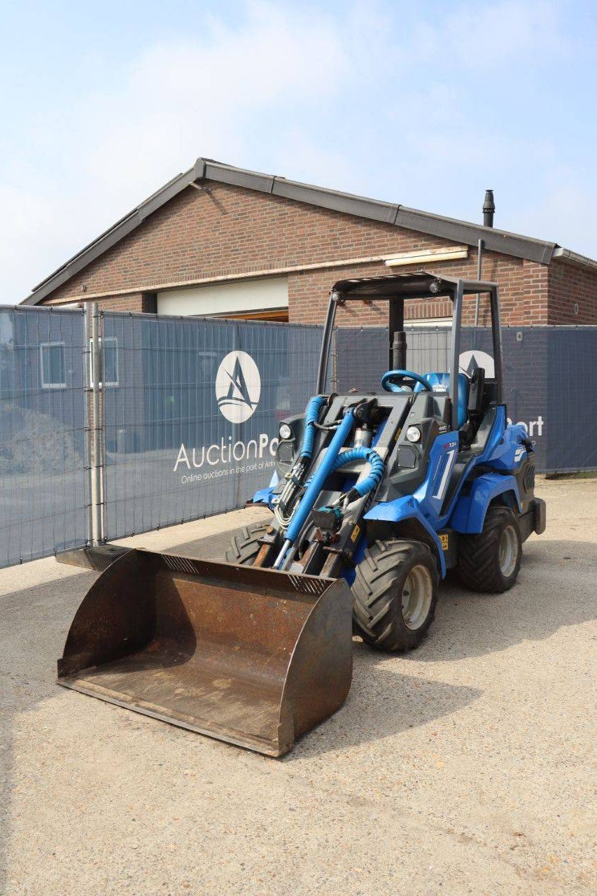 Knickgelenkter Radlader Multione M17.3+ Diesel 21kW 2016