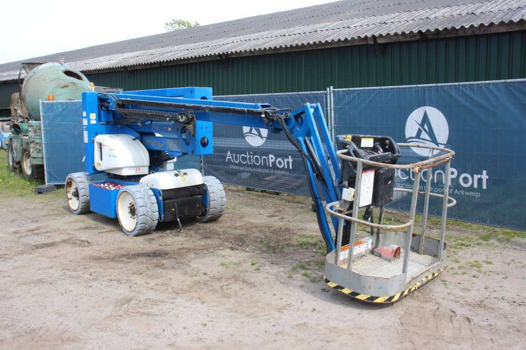 Nifty HR15 NDE Gelenkteleskoparbeitsbühne Elektro+Diesel 15,5 m 2011