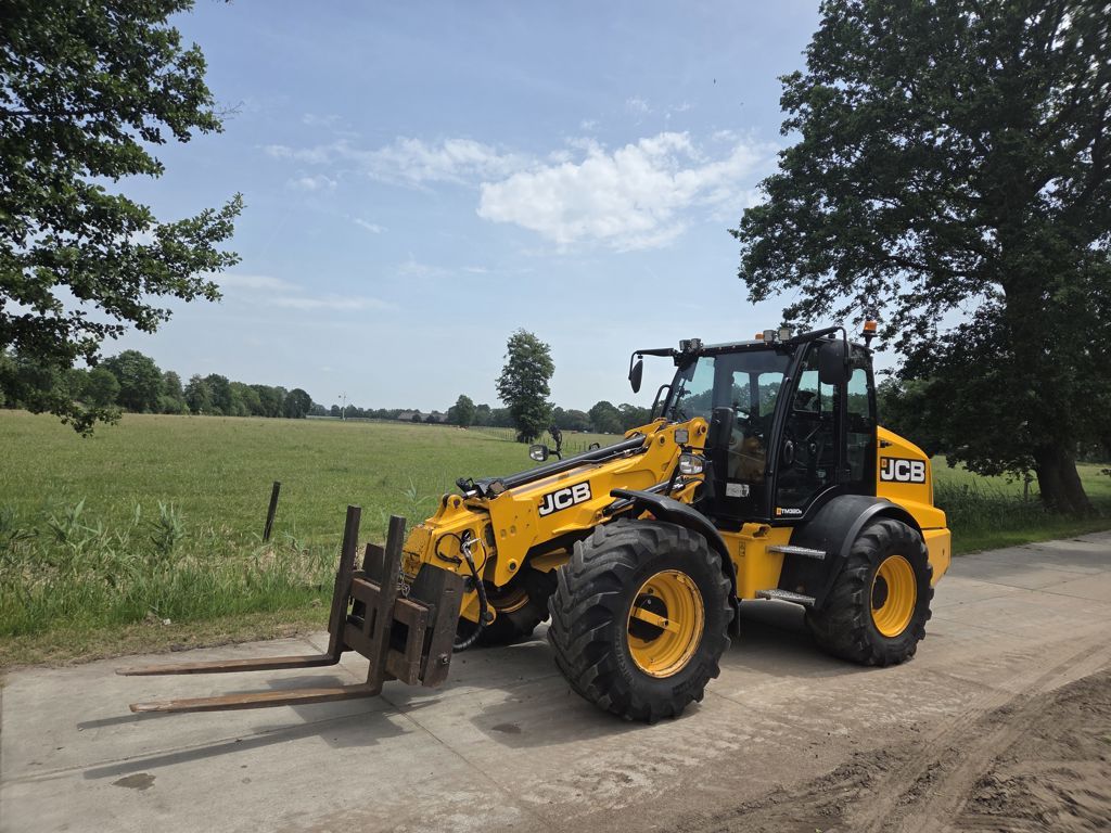 JCB TM320S