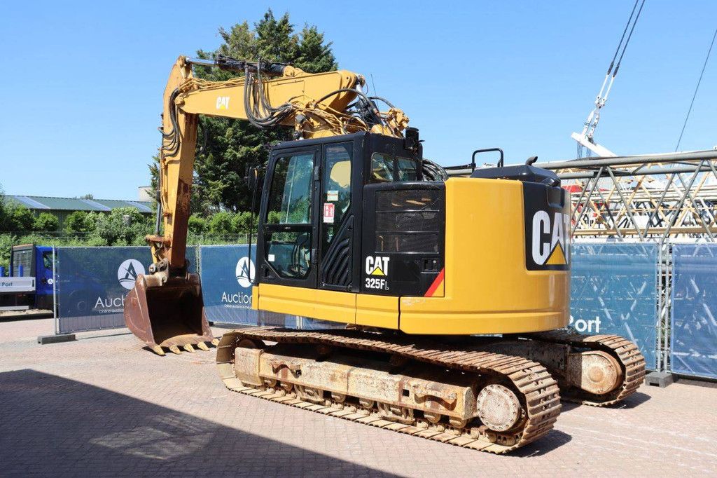 Raupenbagger Caterpillar 325FL Diesel