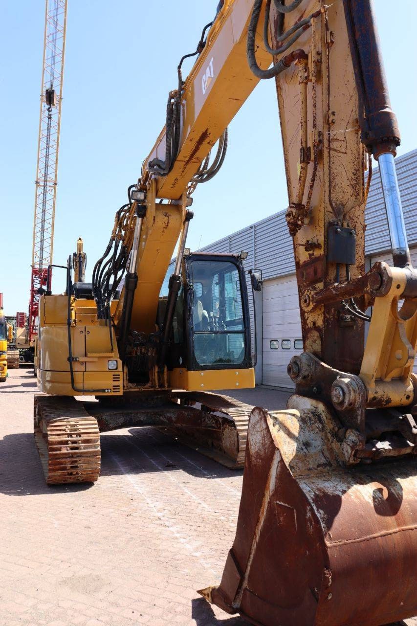Raupenbagger Caterpillar 325FL Diesel