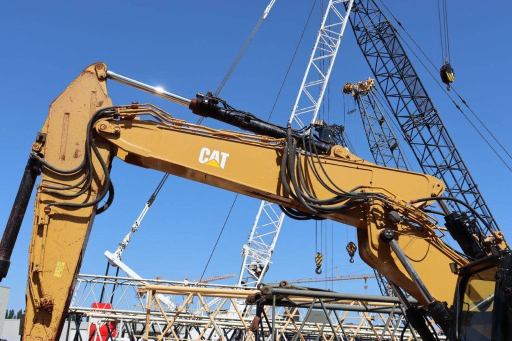 Raupenbagger Caterpillar 325FL Diesel