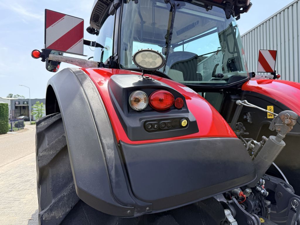 Massey Ferguson 8740S Stage V