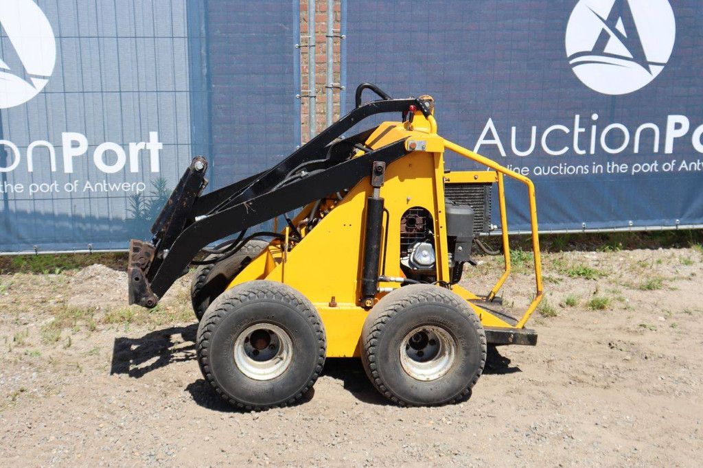 Petrol Articulated Loader
