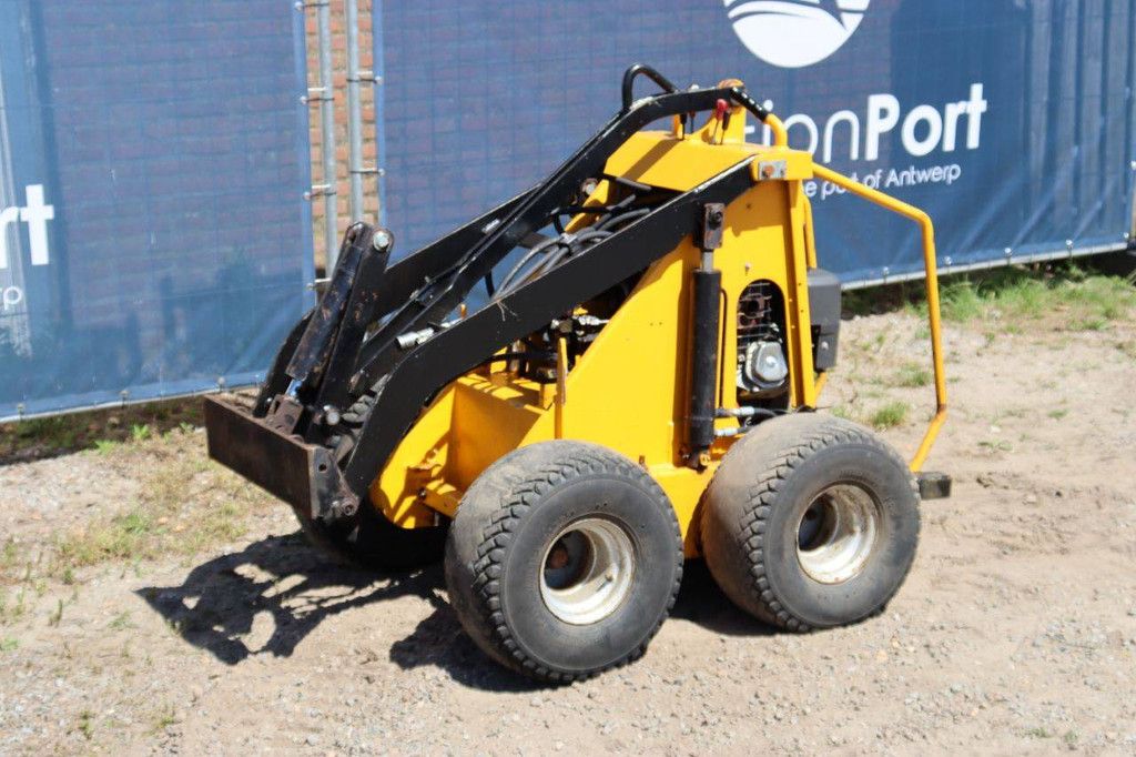 Petrol Articulated Loader
