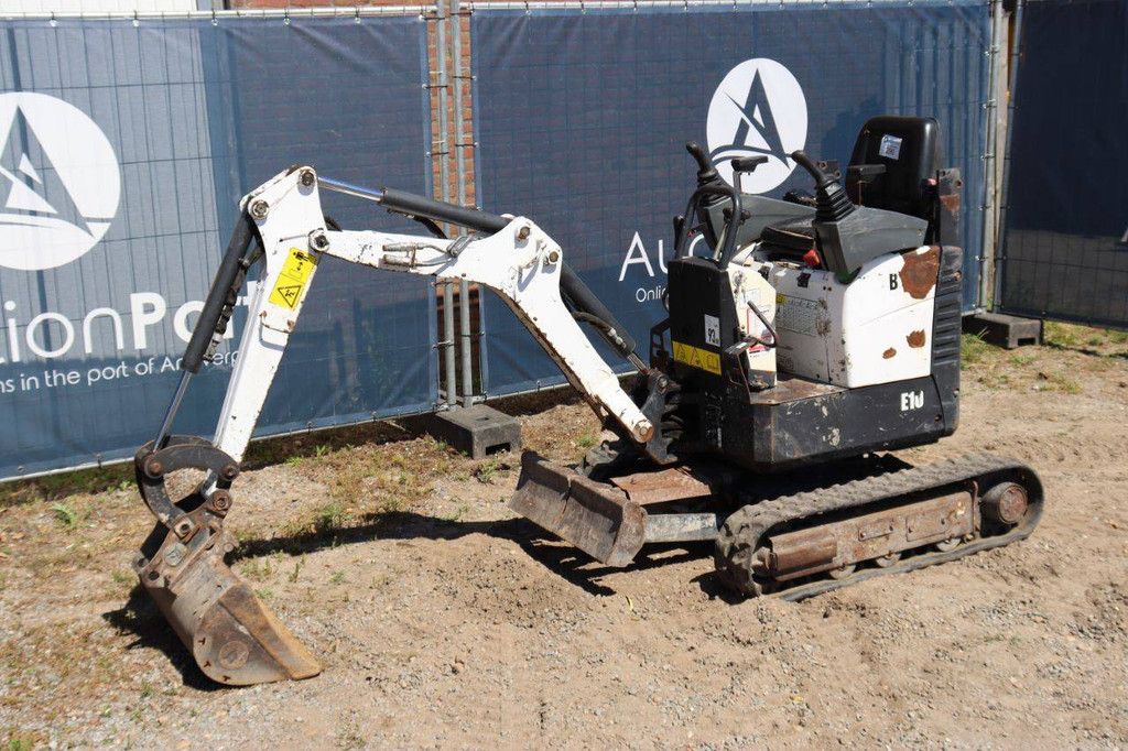 Bobcat E10 Diesel Mini Excavator