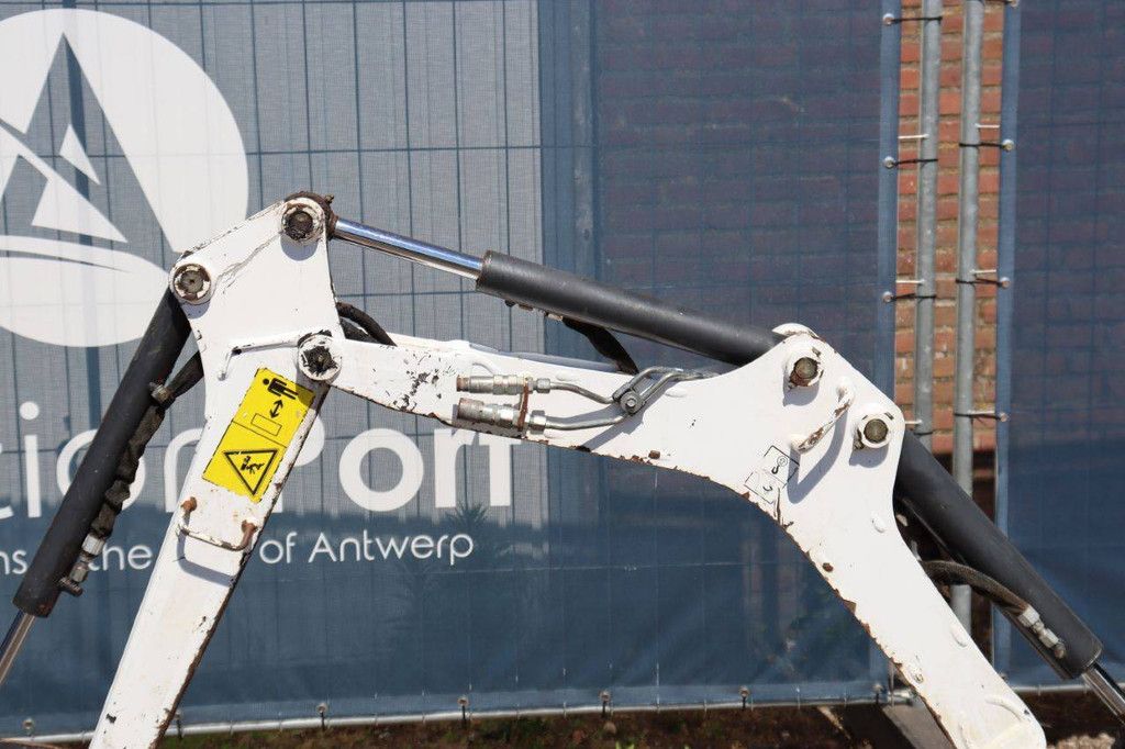 Bobcat E10 Diesel Mini Excavator