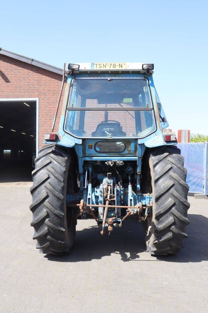 Tractor Ford 7700 Diesel 1978 met voorlader (Marge)