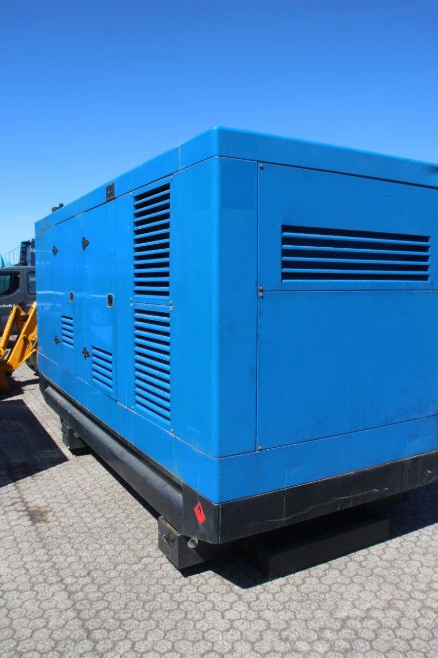Generator Iveco F2-800 kVA Diesel 2017 800 kVA