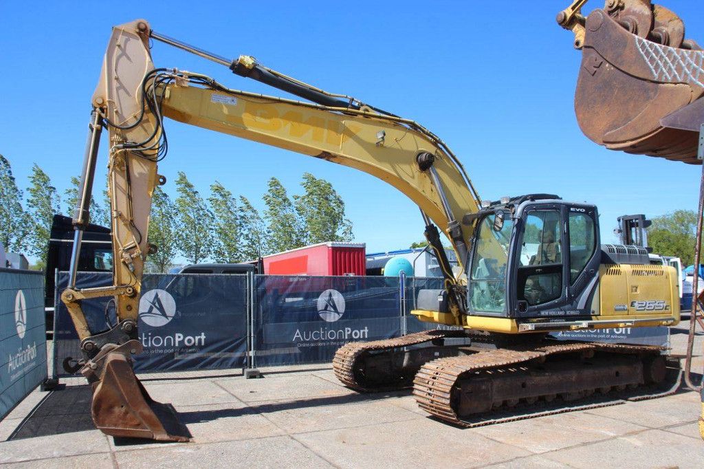 Raupenbagger New Holland Kobelco E265C Diesel 143kW 2011