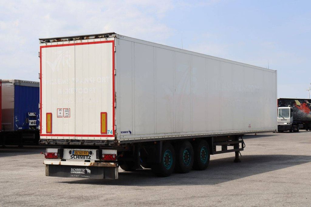 Closed Semi-Trailer Schmitz Cargobull SKO24 2011