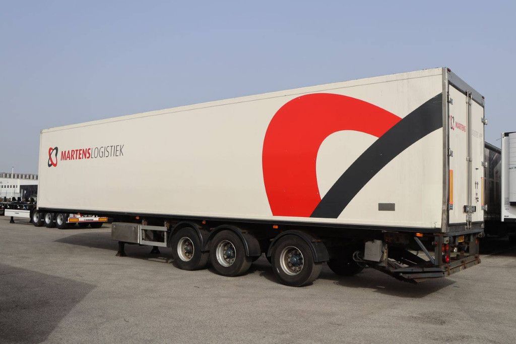 Reefer Semi-trailer Fruehauf ONCRS 42-327 A 2003